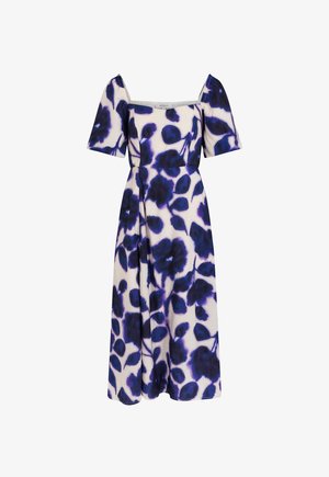Blomsterkjole i blå og hvid med korte puffærmer, firkantet udskæring og en svajende nederdel, der falder under knæet.