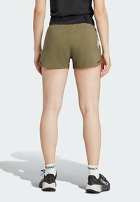 adidas Terrex TERREX AGRAVIC TRAIL RUNNING SHORTS - Kurze Sporthose - olive strata