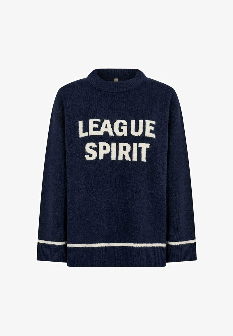 Marineblauwe gebreide trui met een ronde hals, met de tekst "LEAGUE SPIRIT" in het wit. Voorzien van witte strepen bij de zoom en manchetten.