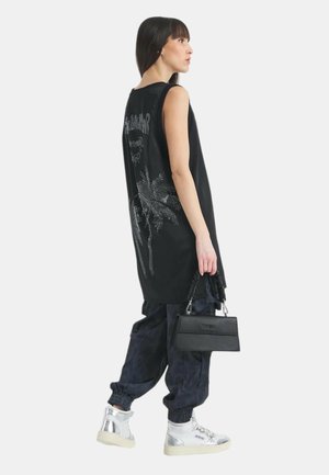 Disclaimer Top - black