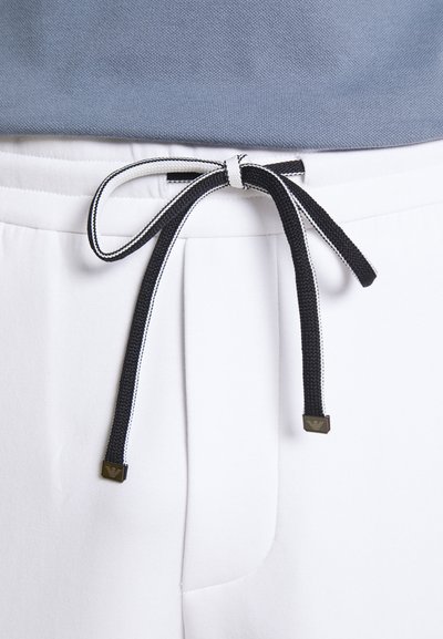 Emporio Armani TROUSER - Calças de fato de treino - bianco ottico