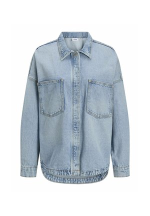 Lyseblå denimjakke med to brystlommer, knaplukning og en afslappet pasform med buet kant. Fremstillet af tekstureret denimmateriale.
