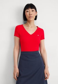 Tommy Jeans SLIM ESSENTIAL - T-shirt con stampa - deep crimson