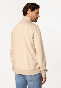 Lee Cooper ERNEST beżowy