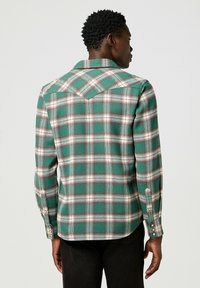 Wrangler WESTERN  - Hemd - bistro green