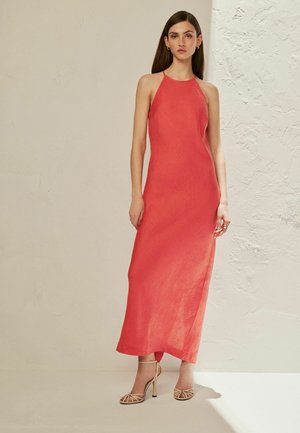 REGULAR FIT - Maxi šaty - coral pink