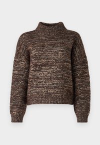 Brauner Strickpullover mit hohem Ausschnitt, versehen mit einem strukturierten Muster und langen Ärmeln. Der Stoff weist dezente Farbvariationen auf.