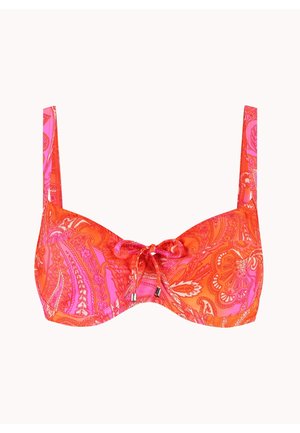 Top de bikini con estampado de cachemira en tonos rojo y rosa, con tirantes finos y un pequeño lazo en el centro.