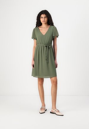 VIMICADA V NECK SHORT DRESS - Cocktailkjole / festkjole - four leaf clover