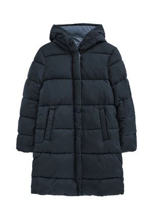 Lungo cappotto invernale imbottito nero con cappuccio, tasche frontali e trapuntatura orizzontale, progettato per il freddo.