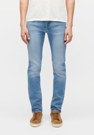 SLIM JEANS - Liibuvad teksad - light blue