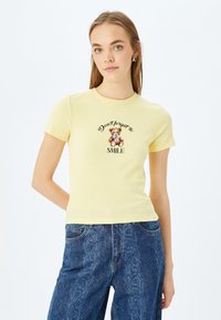 Koton T-shirts print - yellow