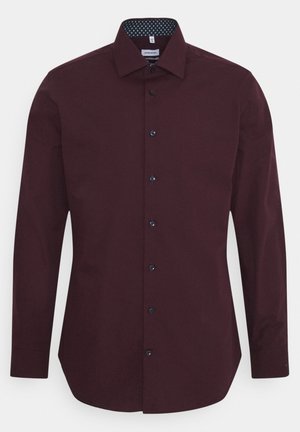 Bordowa koszula z długim rękawem z przodem na guziki. Posiada kontrastowy wzorzysty wyściółkę kołnierza. Gładka tekstura i dopasowany krój.