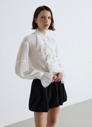 Calliope, CAMICIA TINTA UNITA - Camicia - bianco lana
