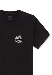 Černé bavlněné tričko s kulatým výstřihem, na levé straně hrudi s logem palmy a textem "VANS OFF THE WALL" v zelené a bílé barvě.