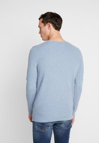 TOM TAILOR DENIM Strickpullover - soft light blue melange