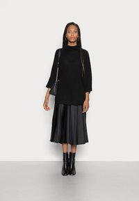 someday. TOSAH - Camisola - black