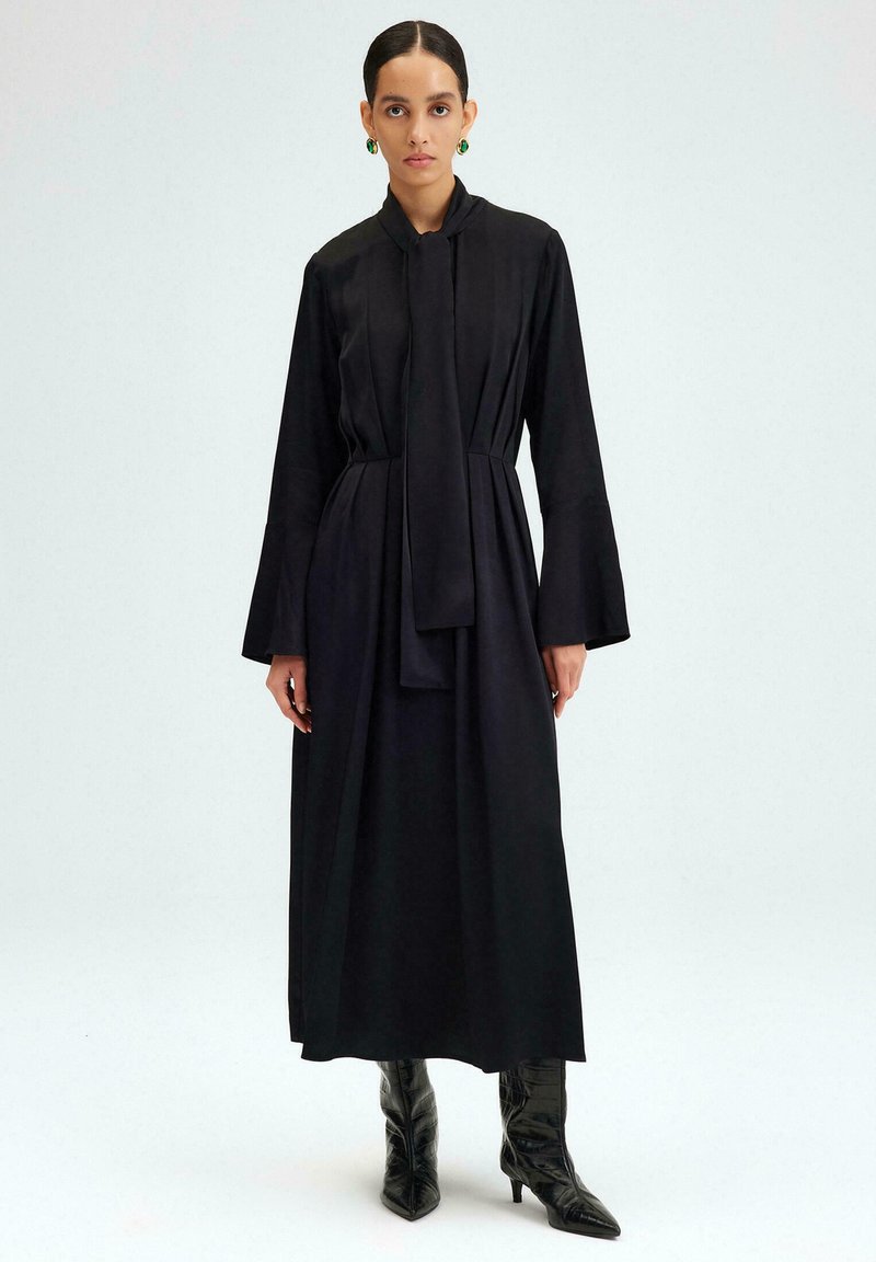 Touché Privé PLEATED - Vestito lungo - black