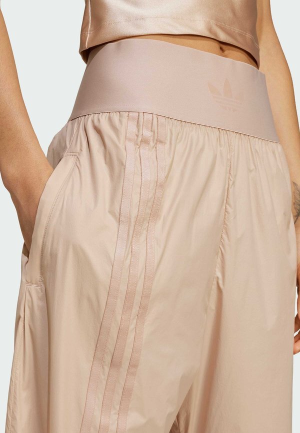 WAISTBAND LOOSE - Tracksuit bottoms - ash pearl4