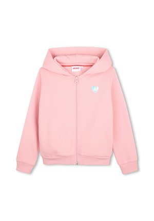 Sudadera con capucha rosa claro con cremallera, mangas largas, puños y bajo acanalados, pequeño emblema de corazón azul en el pecho izquierdo y capucha incorporada.