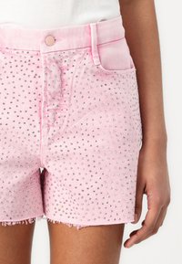 Good American GOOD GIRLFRIEND - Τζιν σορτς - mineral rose quartz