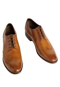 Marks & Spencer BROGUES - Stringate eleganti - tan