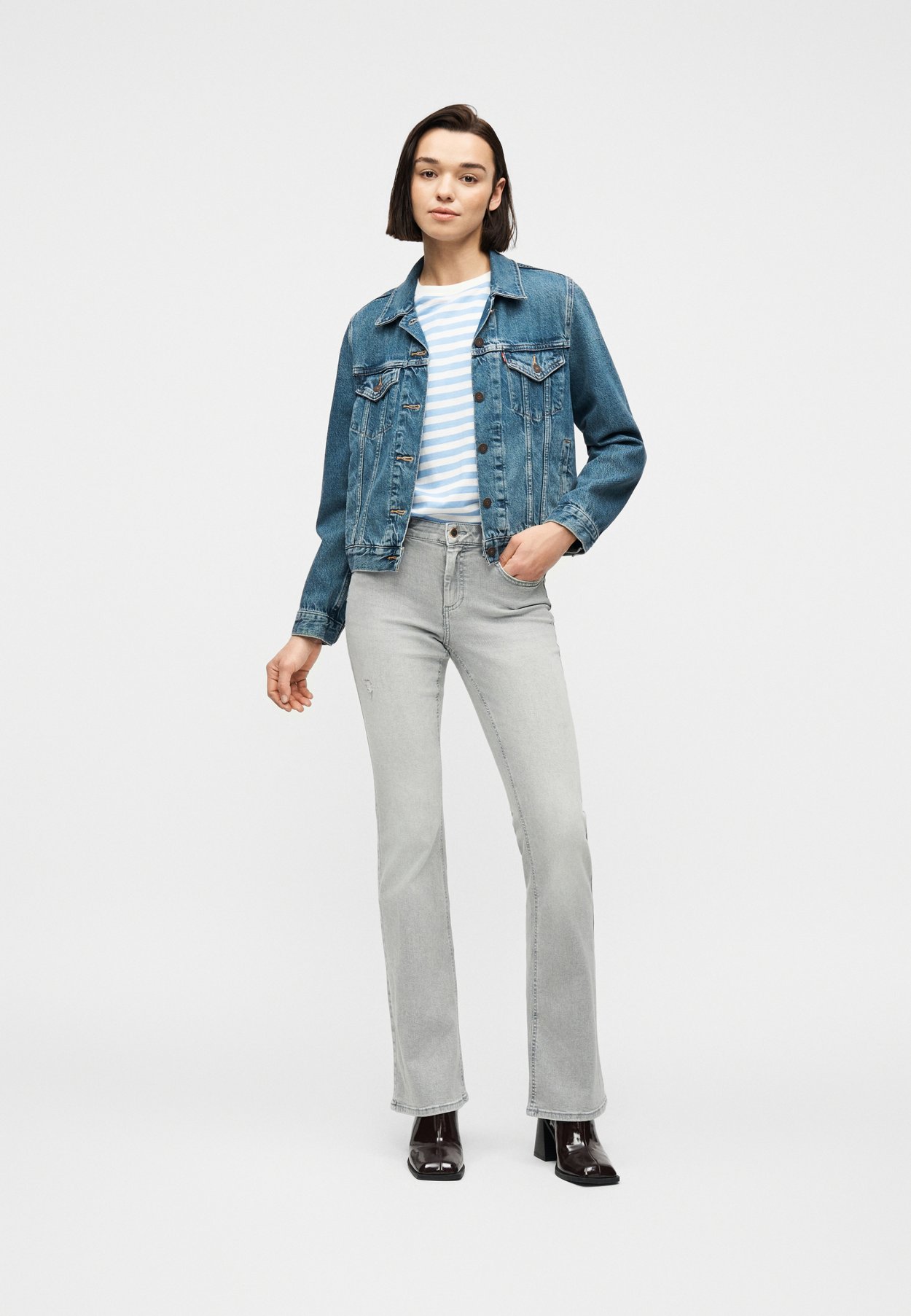 Flared fit ONLBLUSH Mid waist