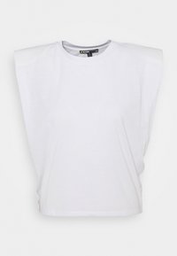 Biała koszula z krótkim rękawem o szerokim kroju ramion, uszyta z miękkiej bawełny, z okrągłym dekoltem i luźnym krojem, o gładkiej fakturze.