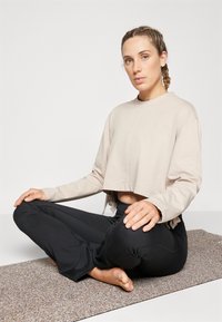 adidas Performance YOGA COVER-UP - Sweatshirt - beige