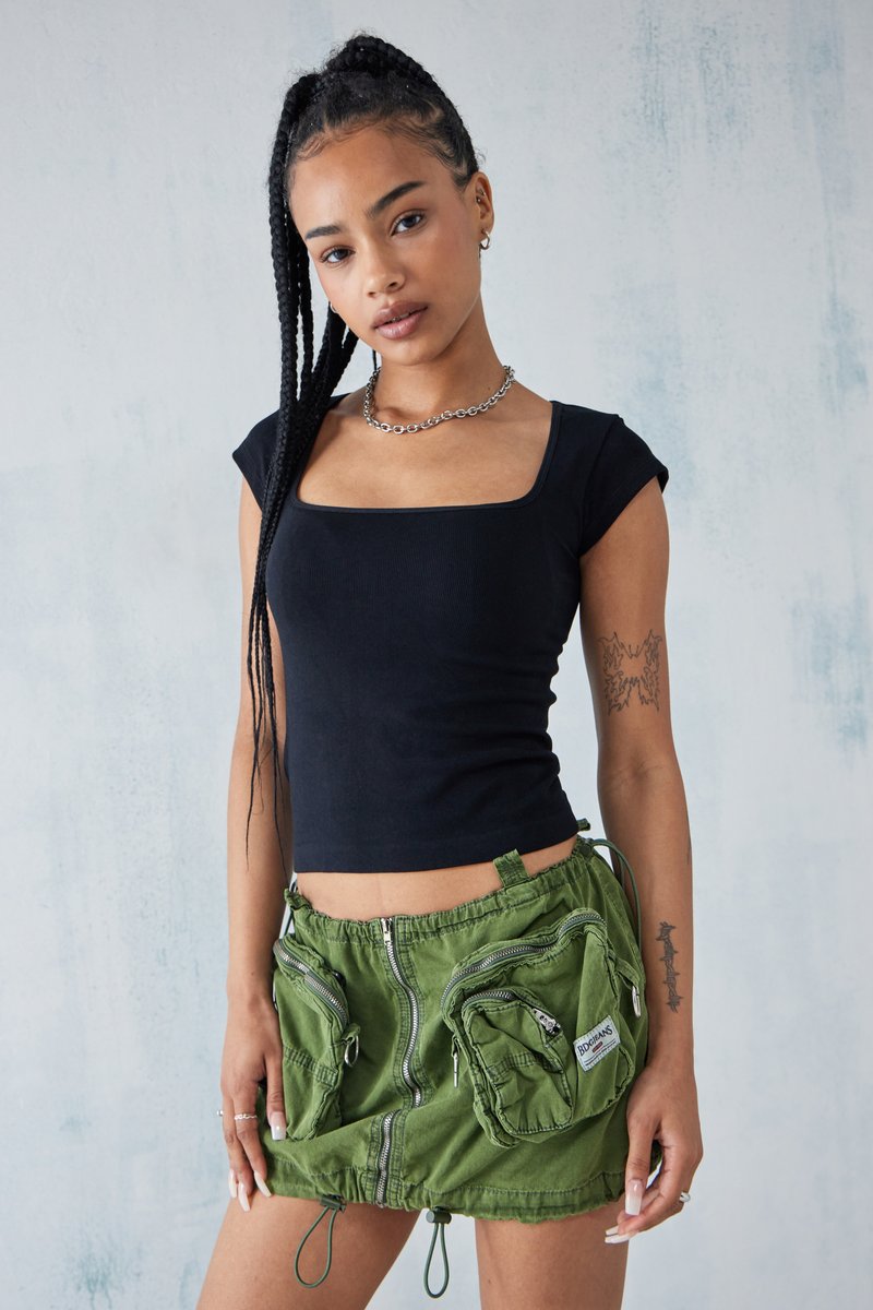 BDG Urban Outfitters ORLA SQUARE NECK - Základné tričko - black