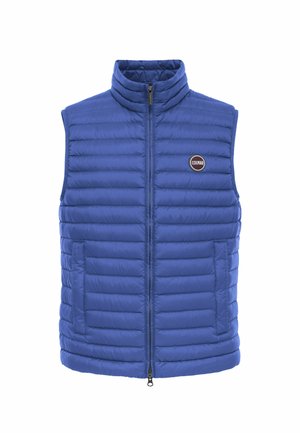 Kék steppelt, ujjatlan pufi mellény elülső cipzárral, magas gallérral, oldalzsebekkel és egy kerek logópárnával a bal mellrészen.