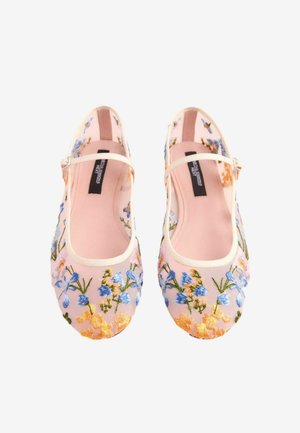 Next Baletkurpes ar siksniņu ap potīti - mesh floral