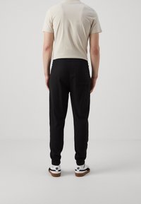Pier One Kalhoty - black