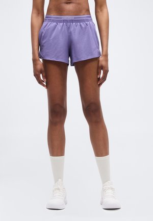 VANISH SHORTS - Kurze Sporthose - purple luxe/purple crest