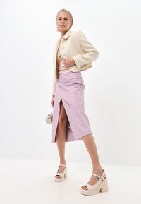 Thumbnail Image 2