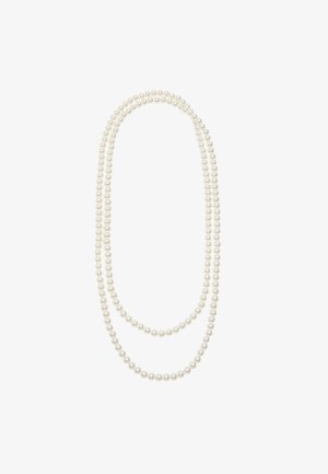 Podwójny naszyjnik z pereł, składający się z okrągłych, gładkich białych pereł o jednolitej wielkości, ułożony w klasycznym stylu.
