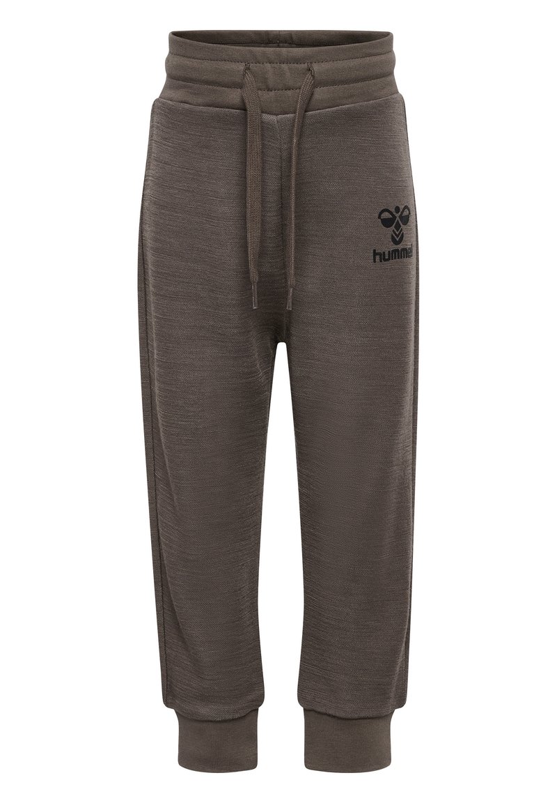 Bruna sweatpants med en texturerad yta, elastisk midja, dragsko och logodetalj på vänster lår. Med mudd vid anklarna.