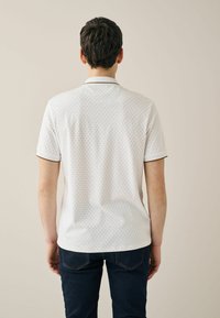 Next GEO PRINT - Pikeepaita - white gold