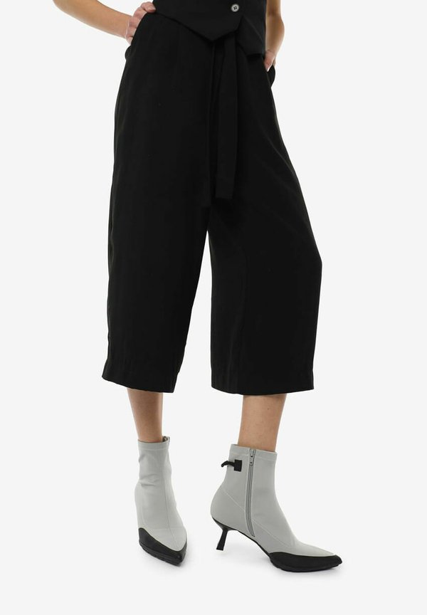 ACTIVE - Ankle Boot - grigio