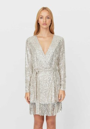 MIT PAILLETTEN UND FRANSEN - Cocktailkleid/festliches Kleid - grey