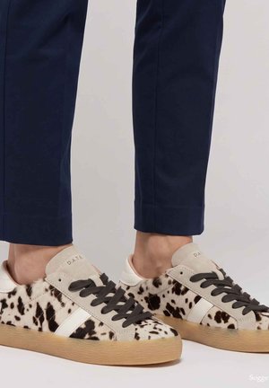 D.A.T.E., SNEAKER D.A.T.E. HILL LOW - Sneakers basse - pony cow