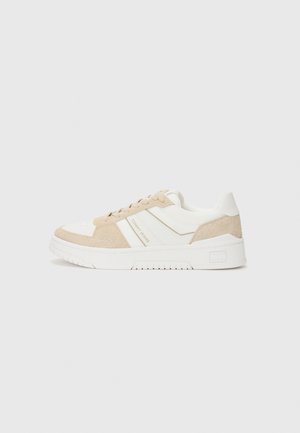 CUPSOLE PODS - Baskets basses - silt