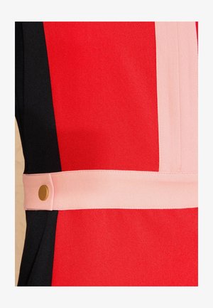 Love & Roses, REGULAR FIT - TAILORED COLOURBLOCK SLEEVELESS FIT AND FLARE DRESS . - Vapaa-ajan mekko - red