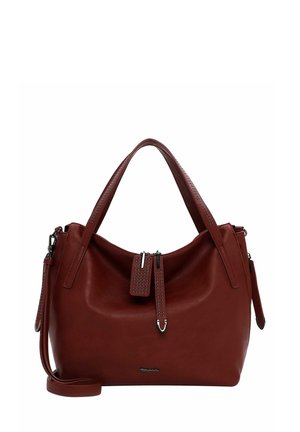 Sac à main en cuir rouge avec une texture lisse, deux poignées courtes et une bandoulière amovible. Comprend une fermeture éclair et des accents cloutés.