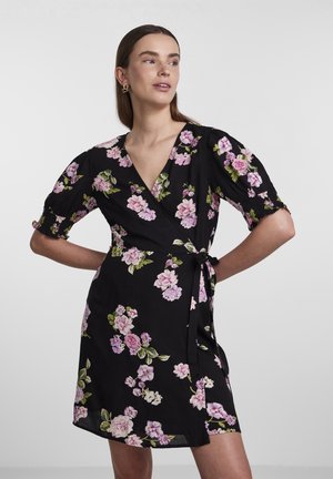 Pieces PCTALA WRAP DRESS - Vestido informal - black