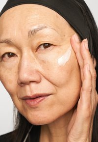 StriVectin SD ADVANCED™ PLUS INTENSIVE MOISTURIZING CONCENTRATE - Feuchtigkeitspflege