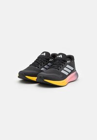 adidas Performance RUNFALCON - Løbesko til landevejen - core black/zero metallic/aurora black