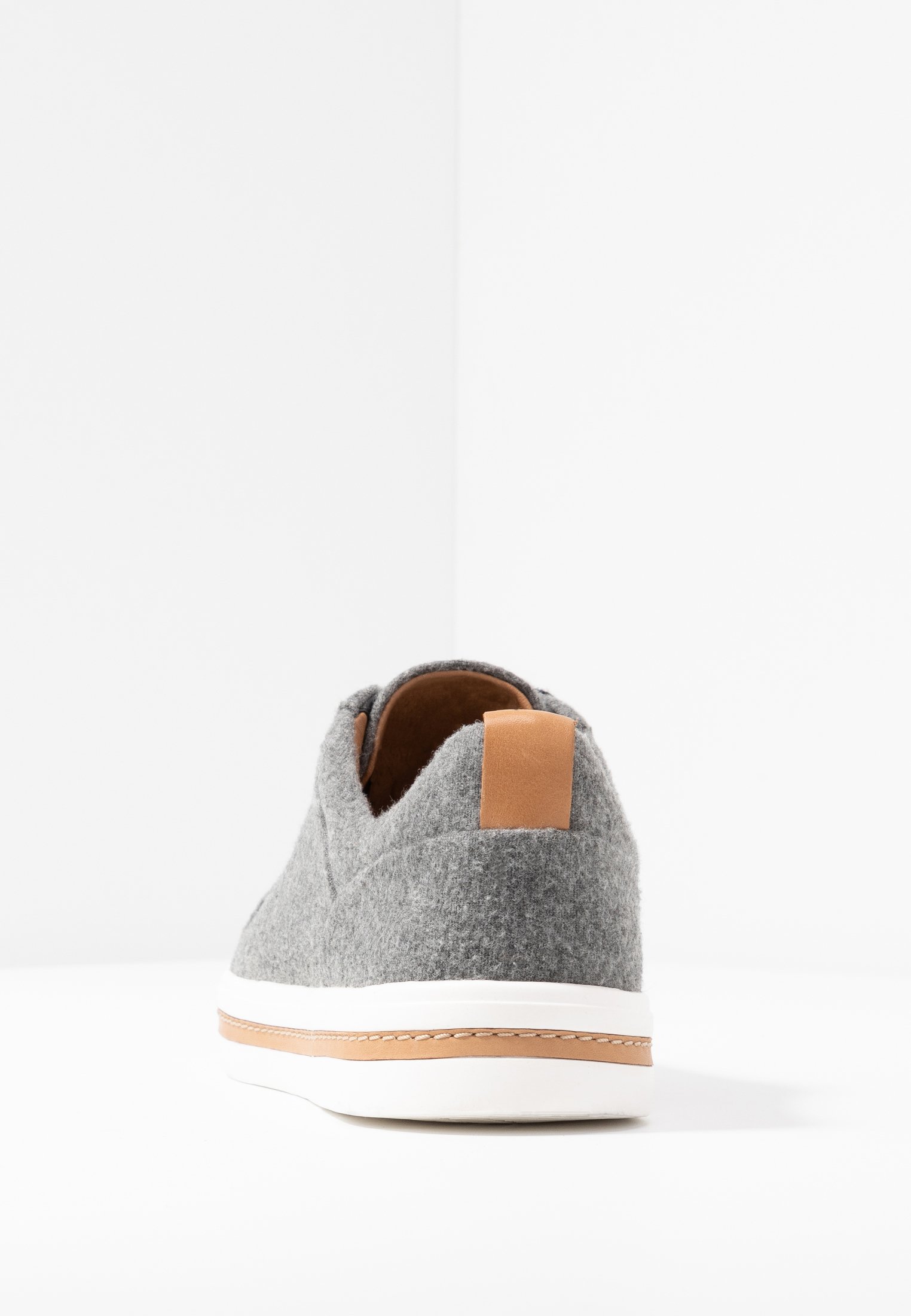 Clarks Unstructured UN MAUI LACE Joggesko grey Zalando.no Clarks Unstructured UN MAUI LACE Joggesko white Zalando.no