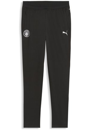 Zwarte sportbroeken gemaakt van een glad, lichtgewicht materiaal. Voorzien van een gestructureerde tailleband, zijzakken en witte logo's van Manchester City en Puma.