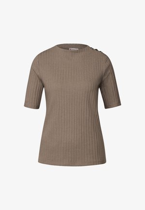 Taupe ribbeltruitje met korte mouwen, ronde halslijn en drie zilveren knopen op de linkerschouder.